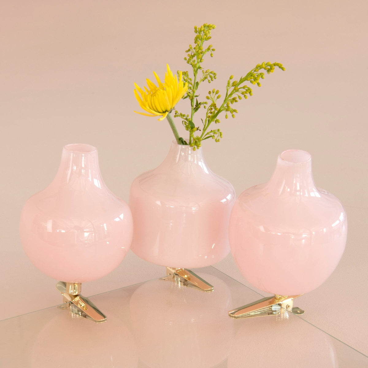 Blush Bud Vase with Clip — 3CT Style Me Pretty Vase 55832